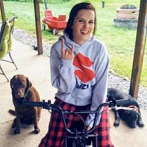 Meet your Posher, Lacy